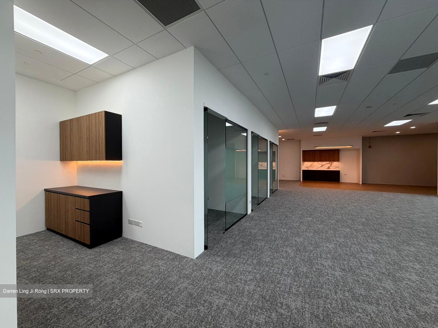 Kallang Way (D13), Factory #584459111